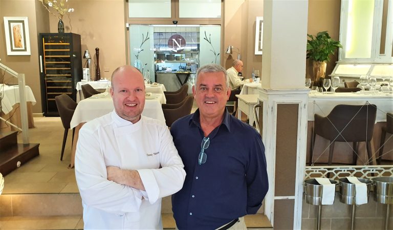 Crónicas de la Fase 2. Nielsen tiene clase (Tenerife) Danny y Rafael. Restaurante Nielsen. Santa Cruz de Tenerife. Tenerife. Islas Canarias. Foto: Xavier Agulló.