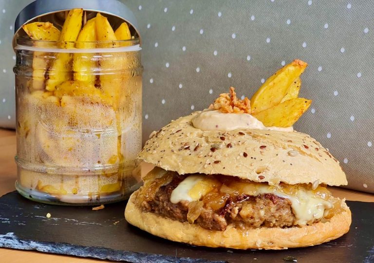 ¿Cuál es la hamburguesa casera mejor de España? "La mas casera"