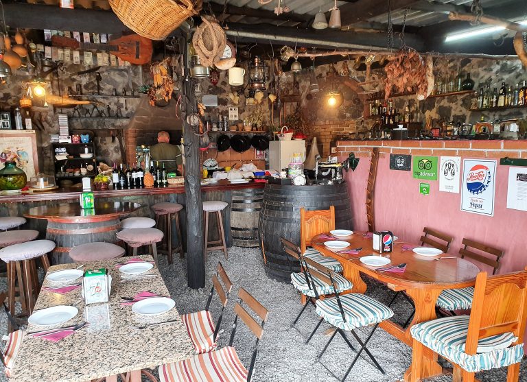 Degustando Canarias: Guachinche Aguadara (El Hierro, 2019) Guachinche Aguadara. El Hierro. Islas Canarias. Foto: Xavier Agulló.