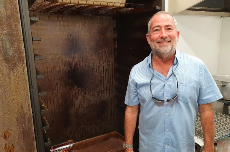 Elogio a La Gomera (1): La Smokehouse de Jason Jason Pipe. Smokehouse La Gomera. La Gomera. Islas Canarias. Foto: Xavier Agulló.