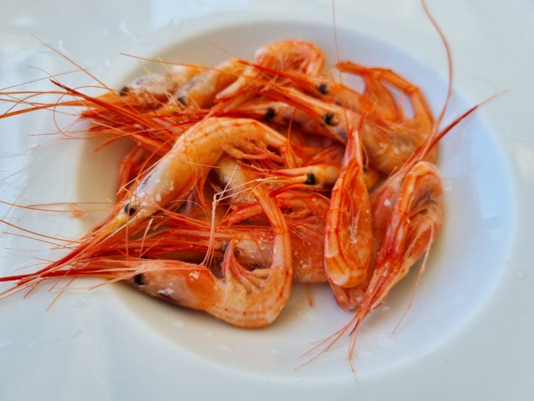 Taberna Girón (Tenerife), arrebato cantinero Gambas canarias. Taberna Girón. Candelaria. Tenerife. Islas Canarias. Foto: Xavier Agulló.