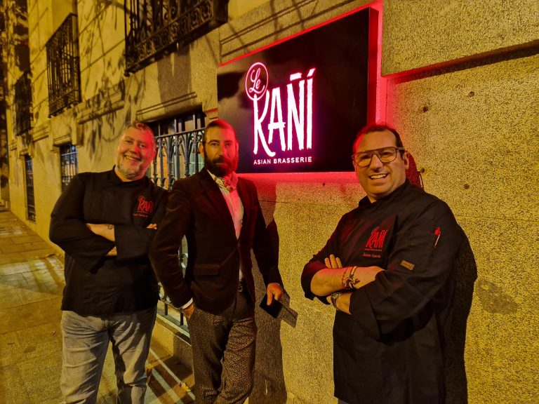 Le Kañí (Madrid), oriental, canalla y con clase José Carlos Fuentes, Emilio de Ávila y Álvaro Garcés. Le Kañí. Madrid. Foto: Xavier Agulló.